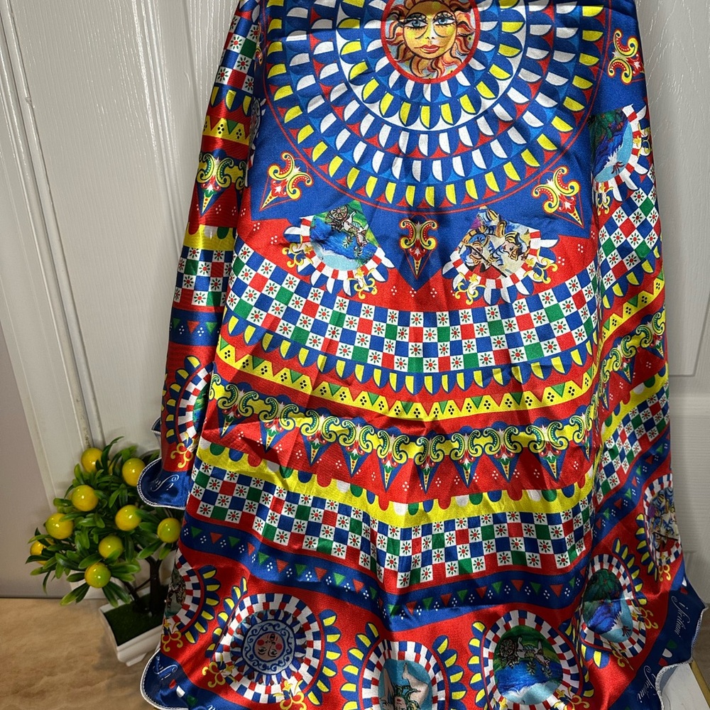 Tessuti  Sicilian Vibrant Multicolor Round Tablecloth Runner Scarf tapestry